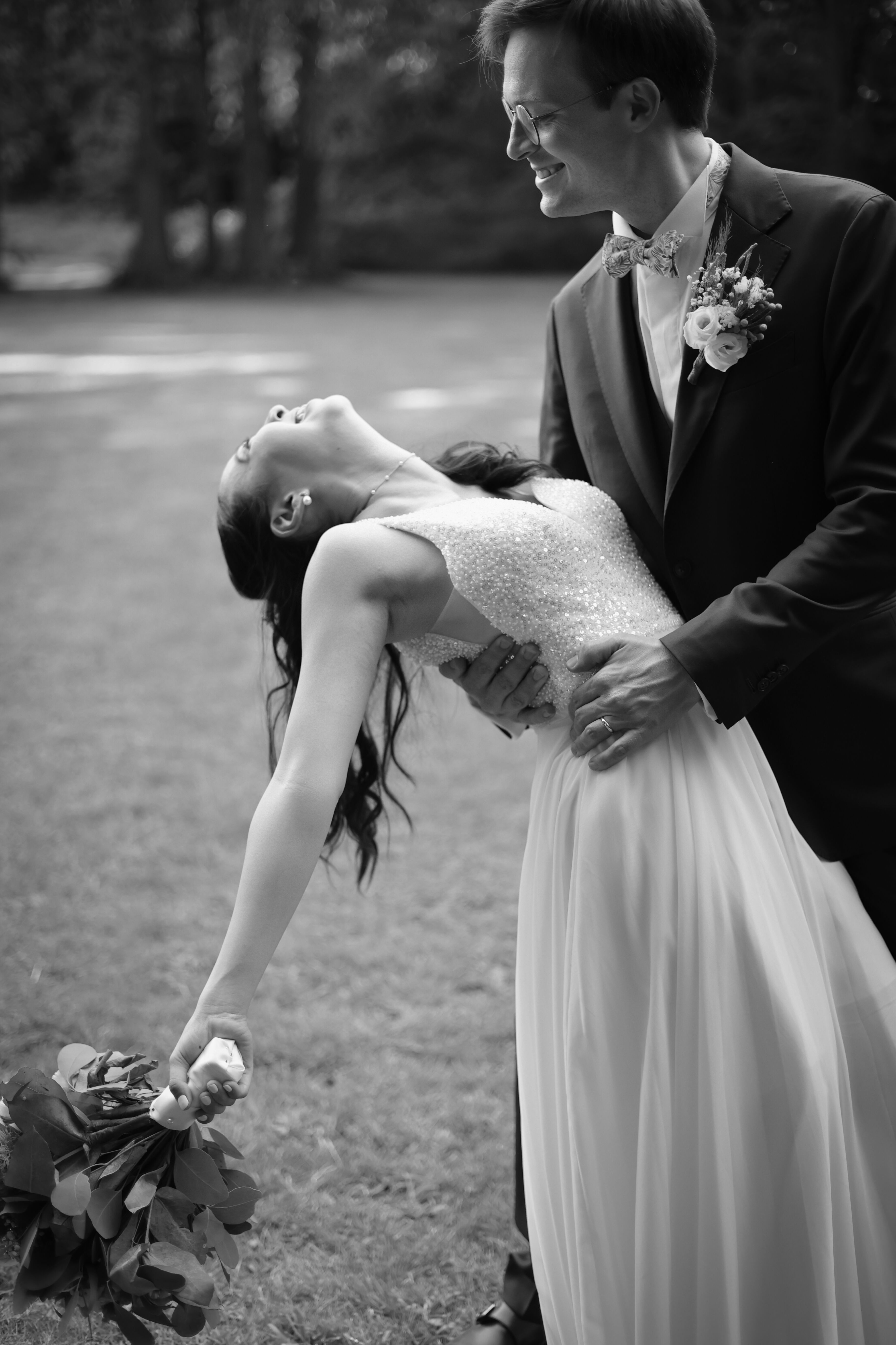 Couple romantique noir et blanc